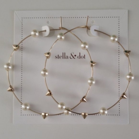 Stella & Dot Jewelry - Stella & Dot Madison Pearl Hoops